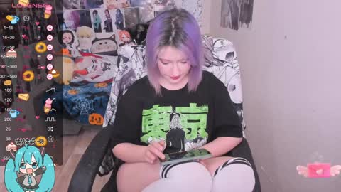 Snapshot of miku_bunny chatting on 5, 12, 2024 Miku online show from 5, 12, 2024