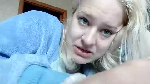 Snapshot of mila_420 chatting on 18, 4, 2026 Mila 420 online show from 18, 4, 2026