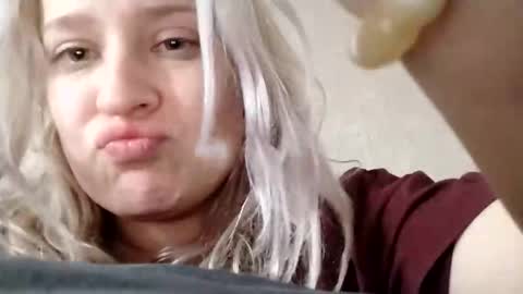 Snapshot of mila_420 chatting on 20, 4, 2026 Mila 420 online show from 20, 4, 2026