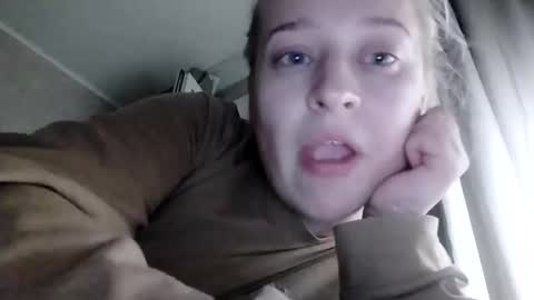 Snapshot of mila_420 chatting on 16, 5, 2026 Mila 420 online show from 16, 5, 2026