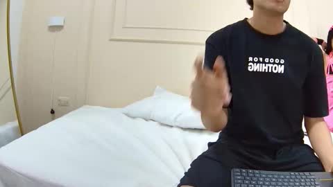 mila and bruno online show from 11, 10, 2025