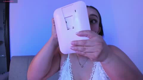 mila  online show from 22, 2, 2026