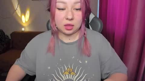 Mila shy sensual person  online show from 30, 11, 2025