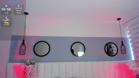 mila_hank online show from 9, 9, 2025