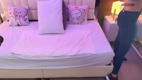 Snapshot of mila_kiitty chatting on 23, 1, 2025 Milena online show from 23, 1, 2025