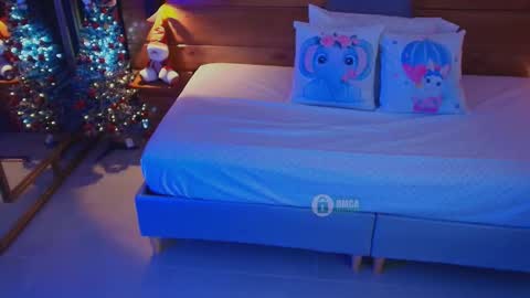 Snapshot of mila_kiitty chatting on 24, 11, 2025 Milena online show from 24, 11, 2025