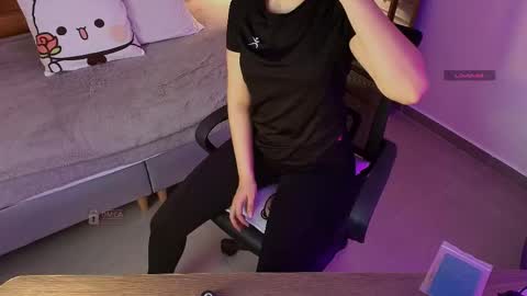 Milena  online show from 17, 4, 2026