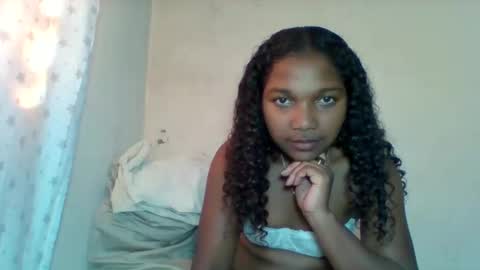 Snapshot of mila_lunah chatting on 30, 4, 2026 mila_lunah online show from 30, 4, 2026