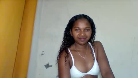 Snapshot of mila_lunah chatting on 2, 5, 2026 mila_lunah online show from 2, 5, 2026