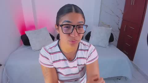 martina online show from 4, 4, 2026