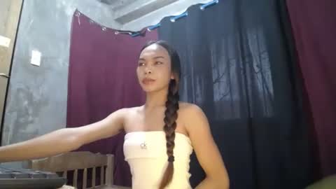Snapshot of mila_seductressxx chatting on 23, 5, 2026 mila_seductressxx online show from 23, 5, 2026