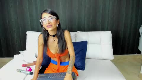          online show from 25, 1, 2025
