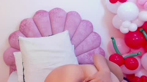 mila online show from 18, 4, 2026