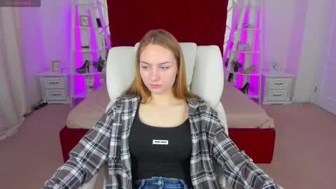 Snapshot of milaaddam chatting on 30, 5, 2026 Milla online show from 30, 5, 2026