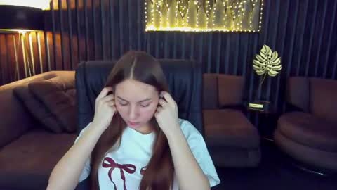 Snapshot of milaaddam chatting on 28, 6, 2026 Milla online show from 28, 6, 2026