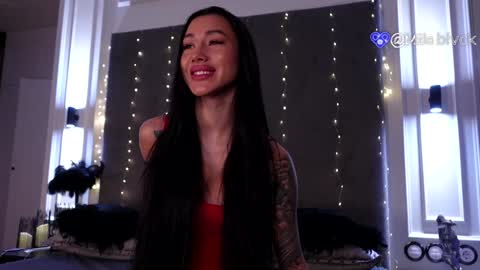 Mila       online show from 18, 12, 2024