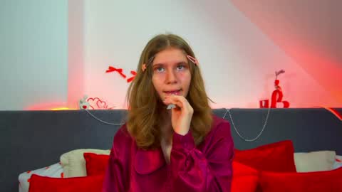 Mila online show from 18, 4, 2026