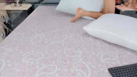 milan_lewiss online show from 14, 1, 2026