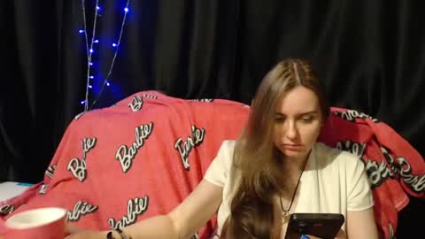 Snapshot of milana696969 chatting on 5, 5, 2026 MilAna online show from 5, 5, 2026