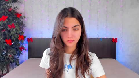 Snapshot of milana_crystal_ chatting on 13, 1, 2025 Milana online show from 13, 1, 2025