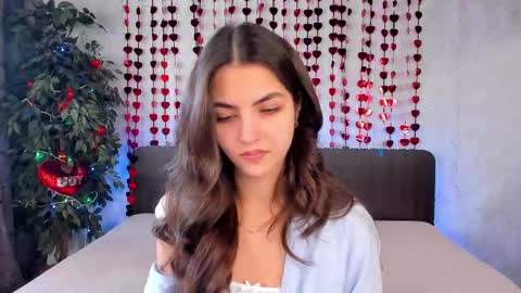 Snapshot of milana_crystal_ chatting on 11, 2, 2025 Milana online show from 11, 2, 2025