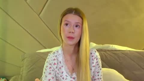 Snapshot of milanabalmain chatting on 14, 7, 2026 MilanaBalmain online show from 14, 7, 2026