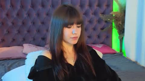 Snapshot of milanahottss chatting on 5, 6, 2026 Milana online show from 5, 6, 2026