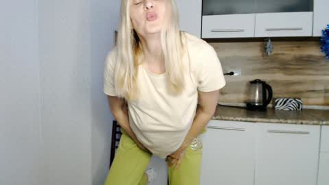 Milena online show from 3, 1, 2025