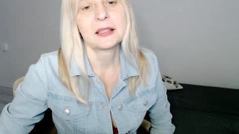 Milena online show from 6, 2, 2025