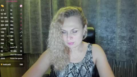 Snapshot of milanna_x chatting on 2, 10, 2025 milanna_x online show from 2, 10, 2025