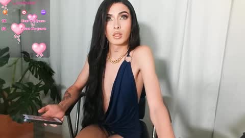 Snapshot of milansantana24 chatting on 8, 2, 2025 MILAN SANTANA online show from 8, 2, 2025
