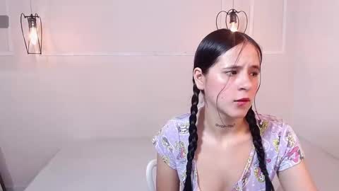 Mila Rose online show from 8, 3, 2025