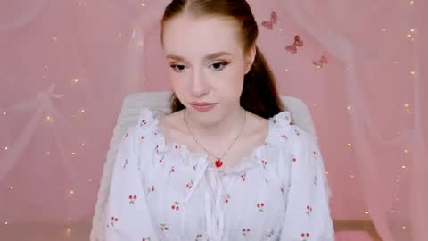 Snapshot of milasiren chatting on 27, 5, 2026 Mila online show from 27, 5, 2026