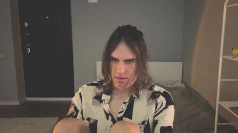 Snapshot of milaslovv chatting on 5, 5, 2026 Mila online show from 5, 5, 2026