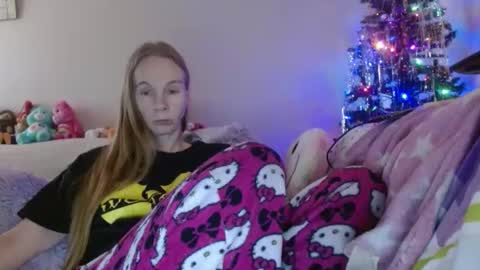 Snapshot of milastoned chatting on 10, 1, 2025 Mila online show from 10, 1, 2025