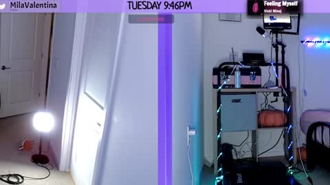 Mila Valentina online show from 8, 1, 2025