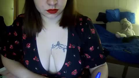Snapshot of milaxcute chatting on 18, 10, 2025 Milaxcute online show from 18, 10, 2025