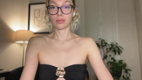 Snapshot of milayah chatting on 13, 5, 2026 Mila online show from 13, 5, 2026