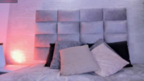 Snapshot of mile_perez chatting on 2, 2, 2026 M I L E online show from 2, 2, 2026