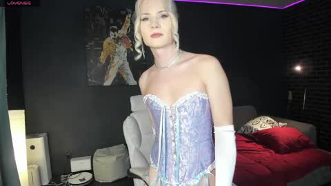 Milena online show from 30, 4, 2026