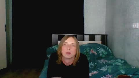 Snapshot of milena_svarogova chatting on 6, 10, 2025 Milena- DONT FORGET TO FOLLOW ME AND GIVE ME THUMBS UP online show from 6, 10, 2025