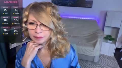 Snapshot of milena_whity chatting on 18, 2, 2025 Milena online show from 18, 2, 2025