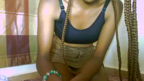 Snapshot of milennah chatting on 27, 5, 2026 milennah online show from 27, 5, 2026