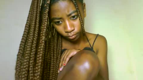Snapshot of milennah chatting on 9, 6, 2026 milennah online show from 9, 6, 2026
