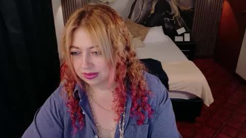 Snapshot of milfarlet chatting on 10, 1, 2026 Arlet online show from 10, 1, 2026