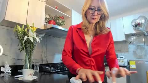 ASHLEY online show from 26, 1, 2025