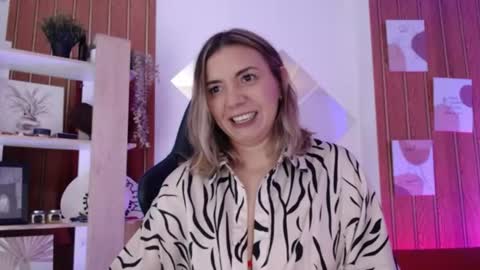 Snapshot of milfsecret69 chatting on 8, 8, 2026 Sara online show from 8, 8, 2026