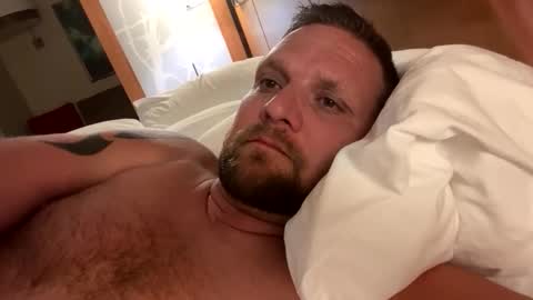 Snapshot of milfsmash chatting on 18, 10, 2025 milfsmash online show from 18, 10, 2025