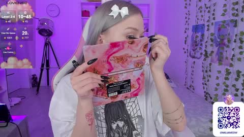 Snapshot of miliameow chatting on 22, 12, 2024 Milia online show from 22, 12, 2024