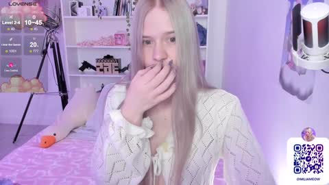 Snapshot of miliameow chatting on 11, 1, 2025 Milia online show from 11, 1, 2025